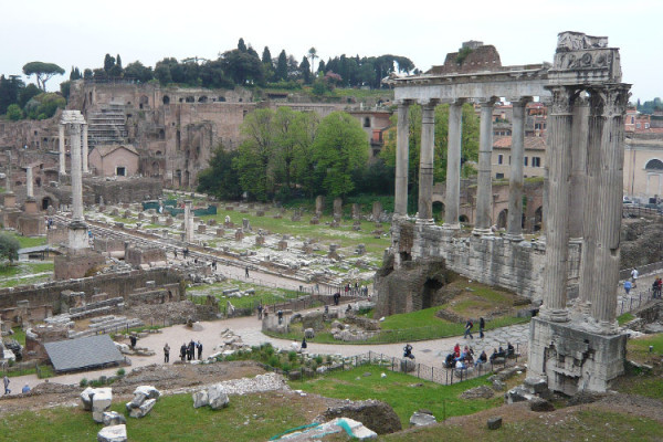 Tempio_di_Vespasiano